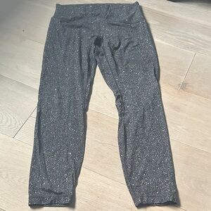 Lululemon Black Gray Leggings sz 8